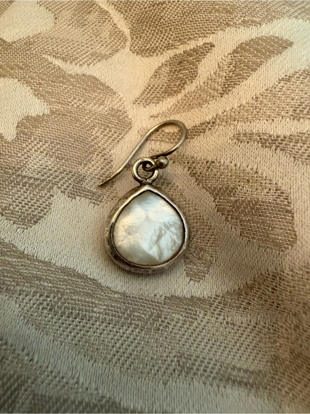 Silpada Mother of Pearl Earring